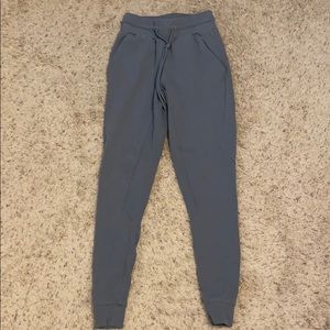 Alphalete high waisted joggers